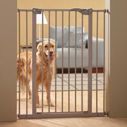 Savic Dog Barrier Treppenschutz mit Katzenklappe - Höhe 107 cm, 7 cm Verlängerung